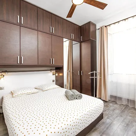 Massena - Agreable 3 Pieces - Plein Coeur De アパート マントン